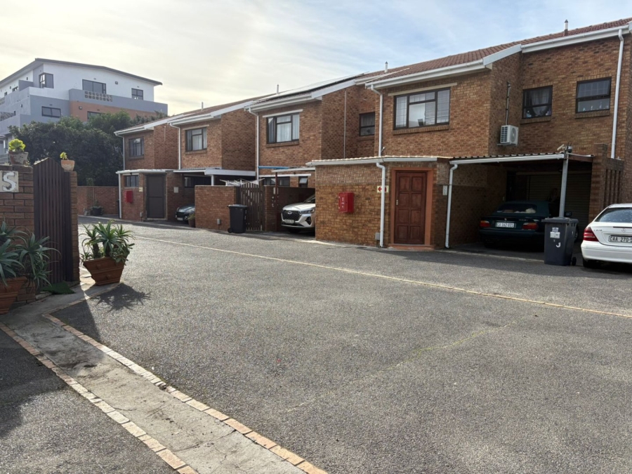 3 Bedroom Property for Sale in Table View Western Cape